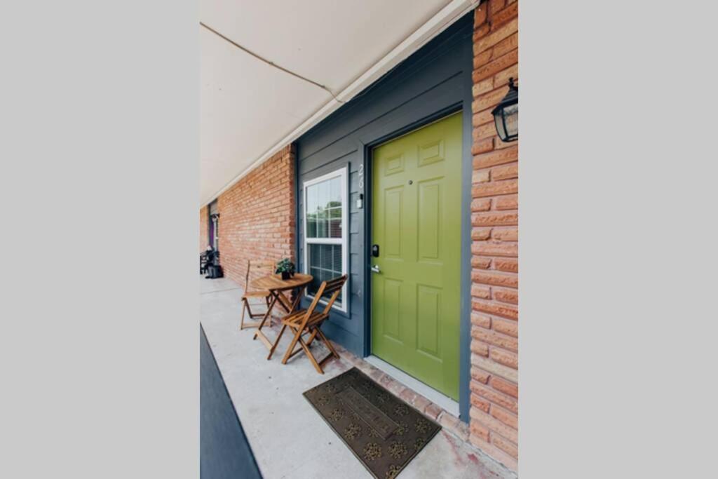 Urban 2Br Apartment In The Heart Of The Heights Houston Exterior photo