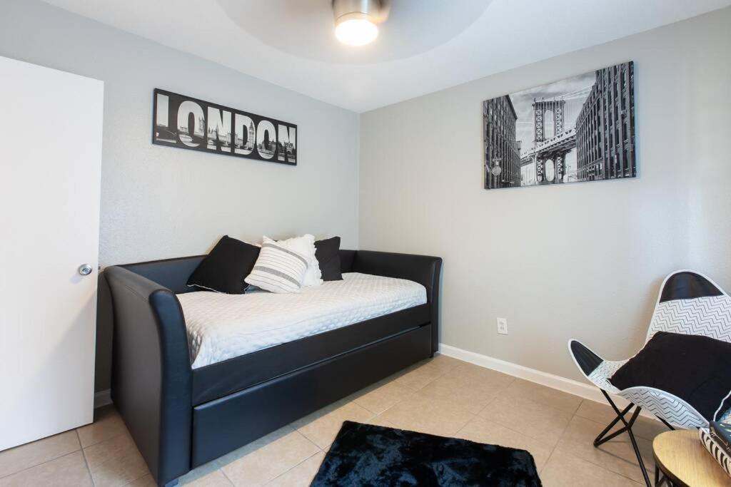 Urban 2Br Apartment In The Heart Of The Heights Houston Exterior photo