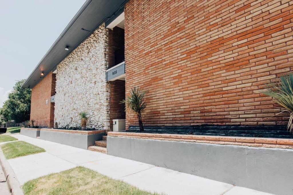 Urban 2Br Apartment In The Heart Of The Heights Houston Exterior photo